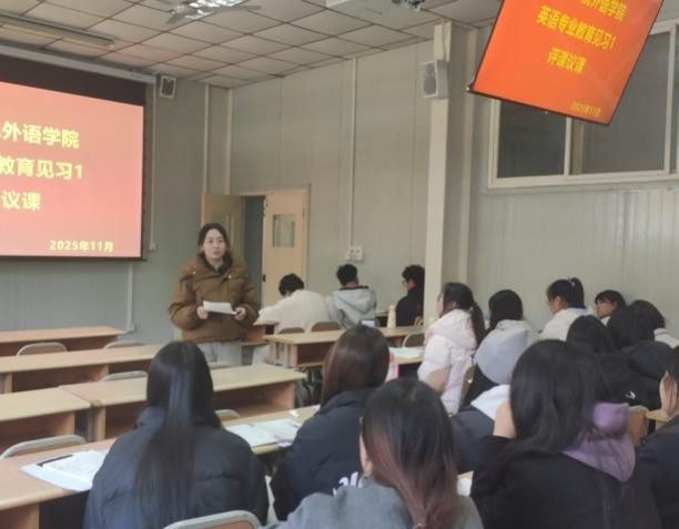 會(huì)議室里的人們描述已自動(dòng)生成